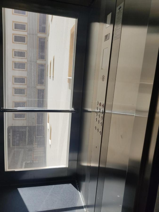 Atrium Residency Daire Tiran Dış mekan fotoğraf