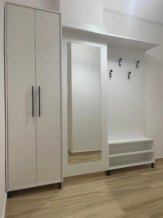 Atrium Residency Daire Tiran Dış mekan fotoğraf