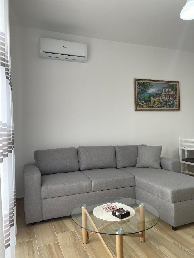 Atrium Residency Daire Tiran Dış mekan fotoğraf